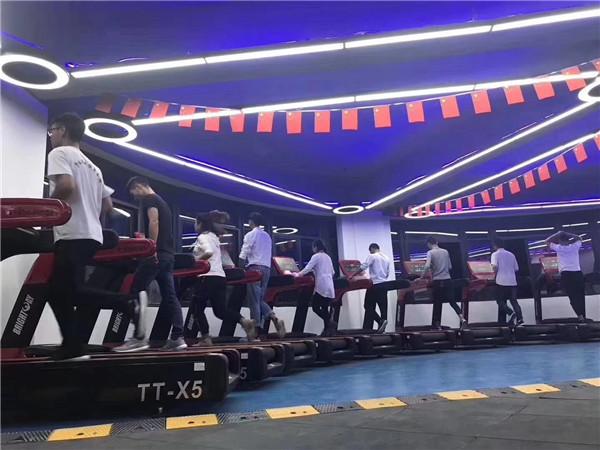 德尔健身