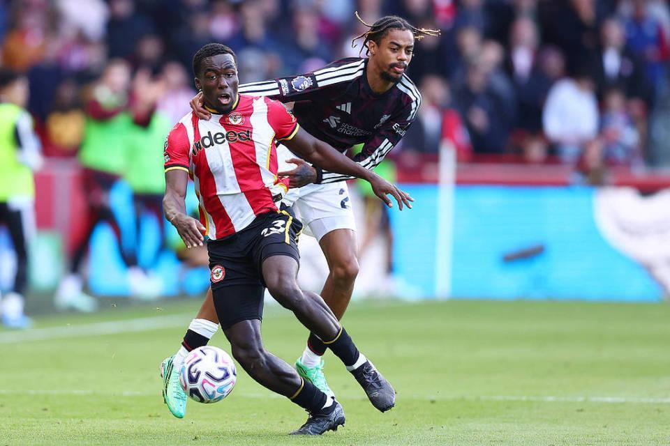 离谱？利物浦1.4亿新援空门踢偏+单刀思考人生！加盟后英超5场0球